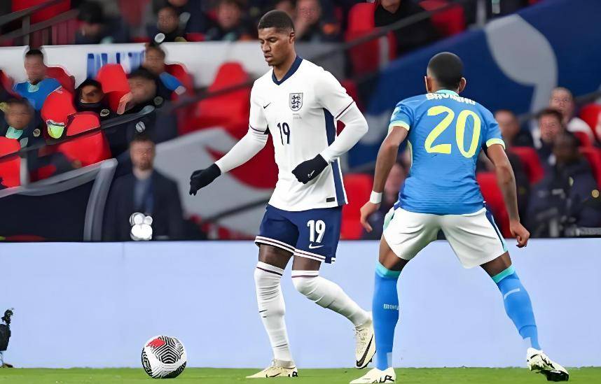 拉什福德2球1造点！巴萨6-1大胜，9.3分闪耀诺坎普